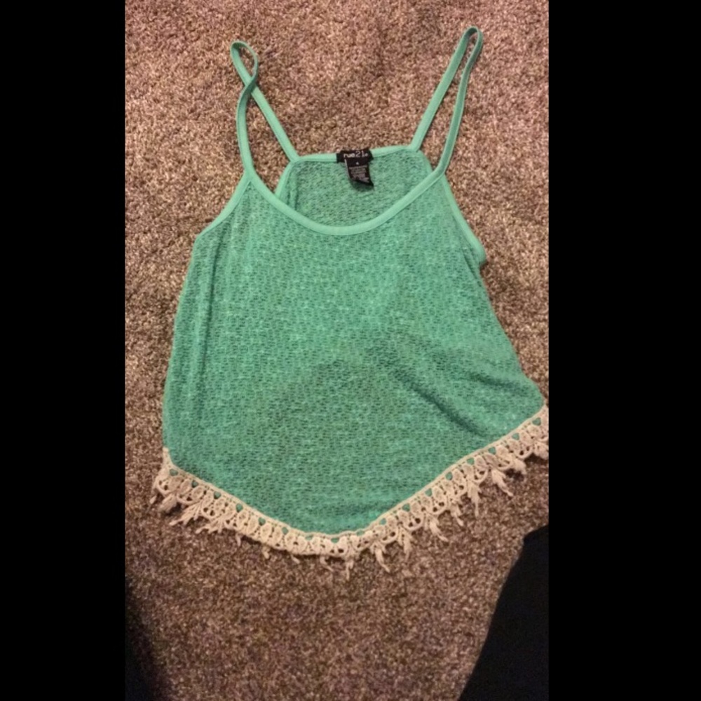 Cropped tank